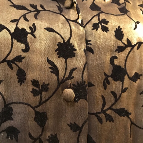 🧨SALE 3/$25‼️ Notations Golden Flocked “Boyfriend” Shirt - Picture 2 of 4